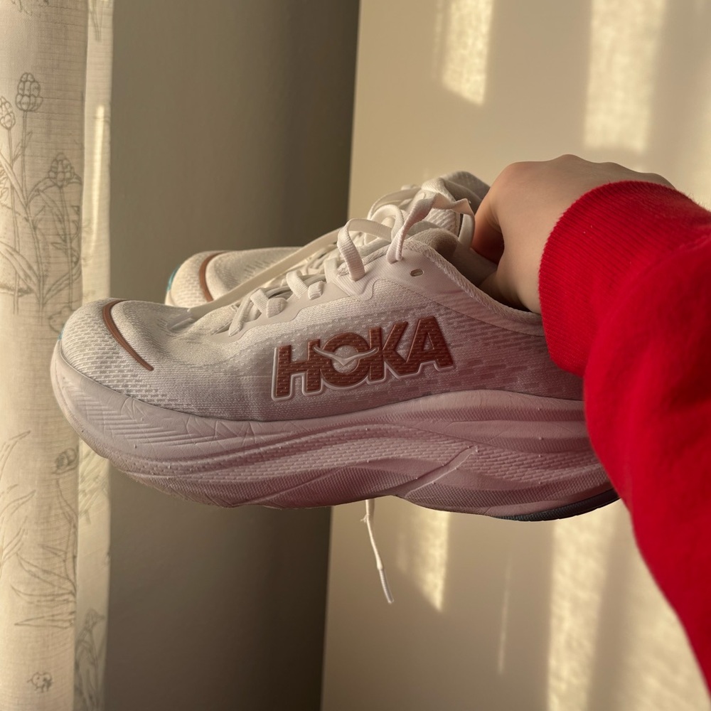Women’s Hoka Skyflow White Running Shoes - Picture 5 of 6